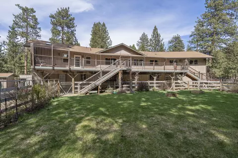 Exterior - 14590 Mountain View Loop, Sisters, OR 97759 photo 8 of 14