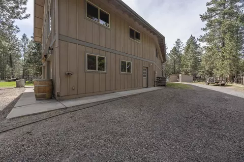 Exterior - 14590 Mountain View Loop, Sisters, OR 97759 photo 10 of 14