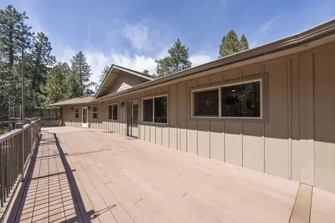 Exterior - 14590 Mountain View Loop, Sisters, OR 97759 photo 2 of 14