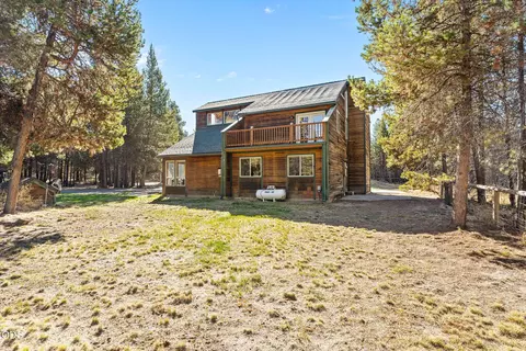 Exterior - 17171 Spring River Rd, Bend, OR 97707 photo 6 of 9