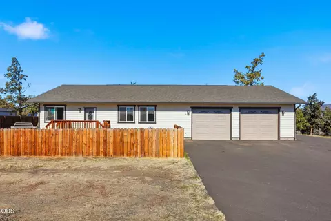 8560 NW 6th St, Terrebonne, OR 97760