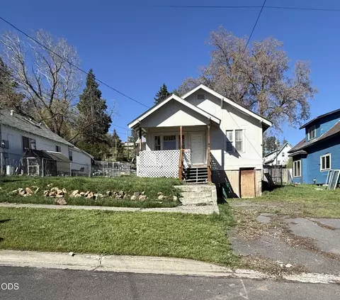 1726 Johnson Ave, Klamath Falls, OR 97601