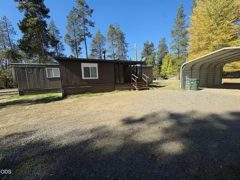 Exterior - 52920 Forest Rd, La Pine, OR 97739 photo 3 of 6