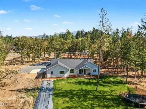 Exterior - 1077 Ellison Loop, Merlin, OR 97532 photo 10 of 11