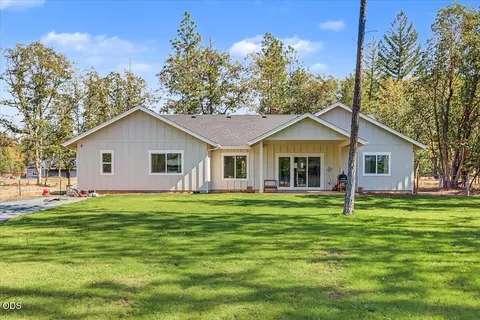 Exterior - 1077 Ellison Loop, Merlin, OR 97532 photo 7 of 11