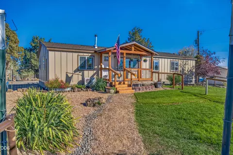 7948 SW Shad Rd, Terrebonne, OR 97760
