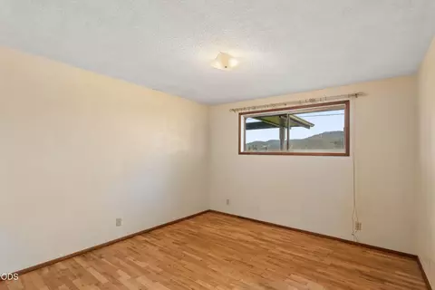 Bedroom - 2567 Marcola Rd, Springfield, OR 97477 photo 6 of 6