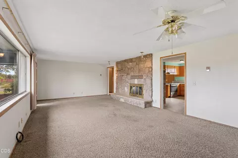 Living - 2567 Marcola Rd, Springfield, OR 97477 photo 4 of 5