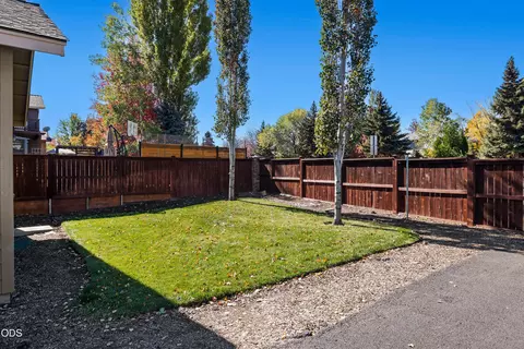 Exterior - 61419 Sunbrook Dr, Bend, OR 97702 photo 5 of 7