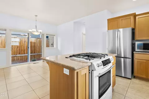 Kitchen - 61419 Sunbrook Dr, Bend, OR 97702 photo 4 of 4