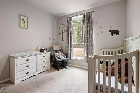 Bedroom - 56252 Comet Dr, Bend, OR 97707 photo 2 of 3