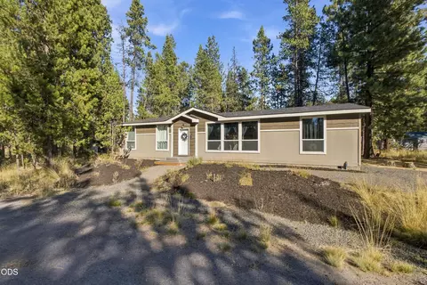 Exterior - 56252 Comet Dr, Bend, OR 97707 photo 4 of 5