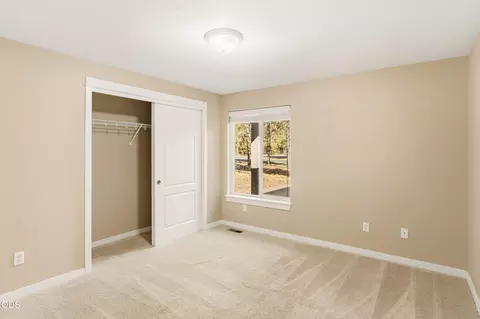 Bedroom - 56085 Marsh Hawk Rd, Bend, OR 97707 photo 1 of 6
