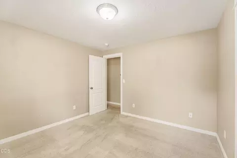Bedroom - 56085 Marsh Hawk Rd, Bend, OR 97707 photo 2 of 6