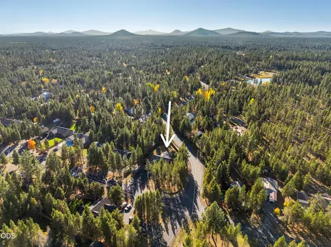 View/Area - 56085 Marsh Hawk Rd, Bend, OR 97707 photo 1 of 6