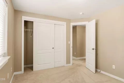 Bedroom - 56085 Marsh Hawk Rd, Bend, OR 97707 photo 4 of 6