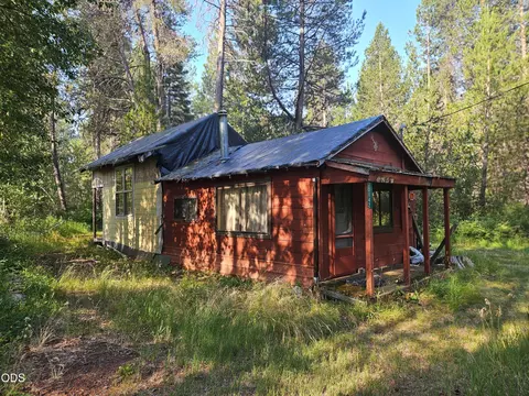 30142 M St, Klamath Falls, OR 97601