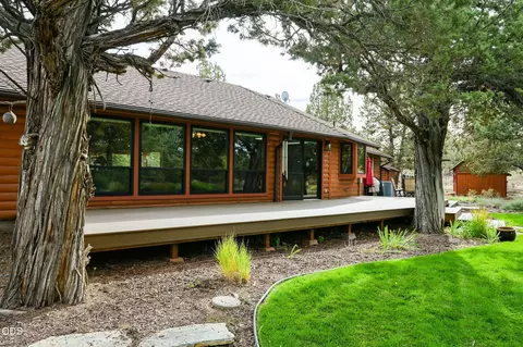 Exterior - 64417 Mcgrath Rd, Bend, OR 97701 photo 6 of 21