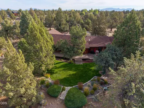 Exterior - 64417 Mcgrath Rd, Bend, OR 97701 photo 1 of 21