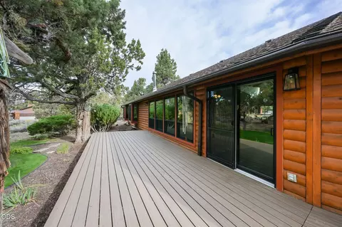 Exterior - 64417 Mcgrath Rd, Bend, OR 97701 photo 9 of 21