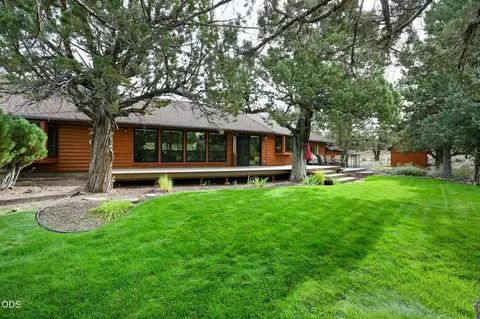 Exterior - 64417 Mcgrath Rd, Bend, OR 97701 photo 11 of 21