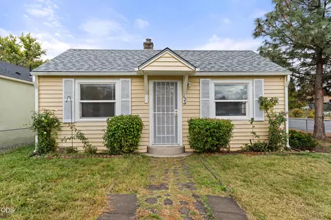623 Benson St, Medford, OR 97501