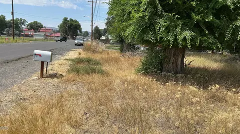 428 E Washington St, Burns, OR 97720 photo 15
