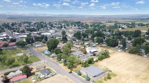 428 E Washington St, Burns, OR 97720 photo 12