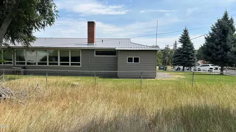 428 E Washington St, Burns, OR 97720 photo 29