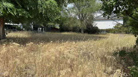 428 E Washington St, Burns, OR 97720 photo 16