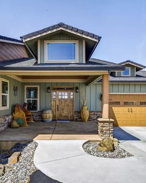 Exterior - 43628 Coombs Canyon Rd, Pendleton, OR 97801 photo 9 of 32