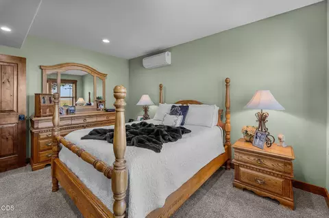 Bedroom - 43628 Coombs Canyon Rd, Pendleton, OR 97801 photo 9 of 10