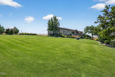 Exterior - 43628 Coombs Canyon Rd, Pendleton, OR 97801 photo 7 of 32
