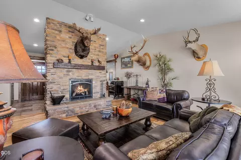 Living - 43628 Coombs Canyon Rd, Pendleton, OR 97801 photo 5 of 7