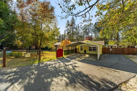 Exterior - 245 Stringer Gap Rd, Grants Pass, OR 97527 photo 2 of 18
