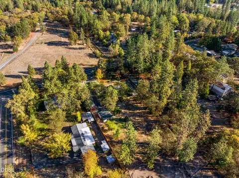 View/Area - 245 Stringer Gap Rd, Grants Pass, OR 97527 photo 2 of 5