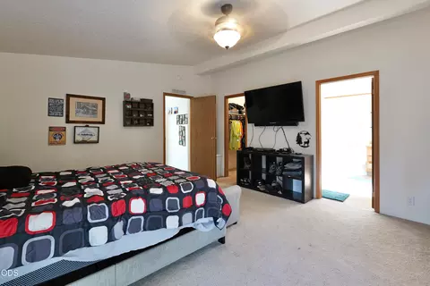 Bedroom - 3735 Cobleigh Rd, Eagle Point, OR 97524 photo 3 of 4