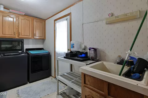 Other - 3735 Cobleigh Rd, Eagle Point, OR 97524 photo 3 of 27