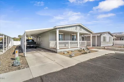 93 Northridge Ter #SPC 52, Medford, OR 97501
