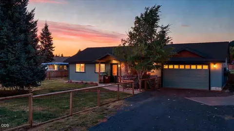 1750 NW Odem Ave, Terrebonne, OR 97760