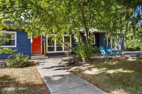408 Ardmore Ave, Medford, OR 97504