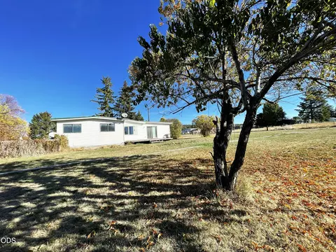 4284 N Mckay Rd, Prineville, OR 97754