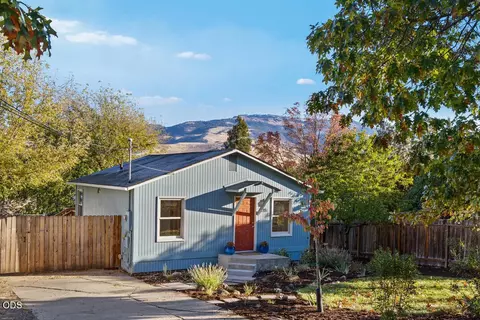 235 E Hersey St, Ashland, OR 97520