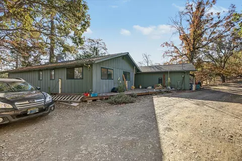 1311 Neil Creek Rd, Ashland, OR 97520