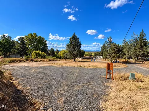 8530 NW 2nd St, Terrebonne, OR 97760