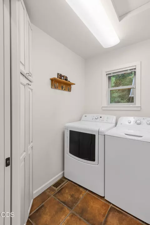 Other - 780 Pinecrest Dr, Grants Pass, OR 97526 photo 3 of 7