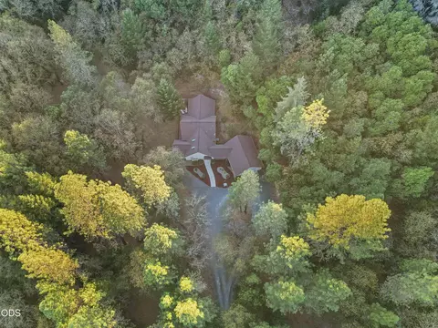 View/Area - 780 Pinecrest Dr, Grants Pass, OR 97526 photo 3 of 3