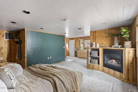 Bedroom - 714 NE 10th St, Bend, OR 97701 photo 3 of 8