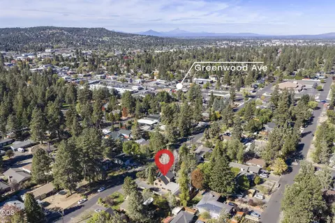 View/Area - 714 NE 10th St, Bend, OR 97701 photo 3 of 7