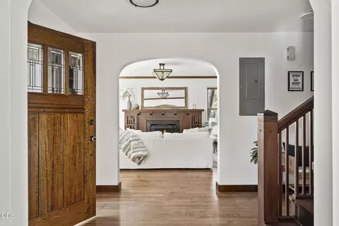 Entry Way - 714 NE 10th St, Bend, OR 97701 photo 1 of 5